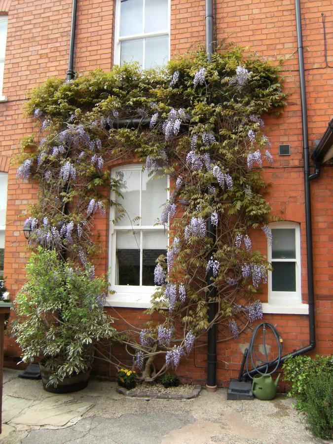 Bridge House Bed & Breakfast Newark-on-Trent  Exterior photo